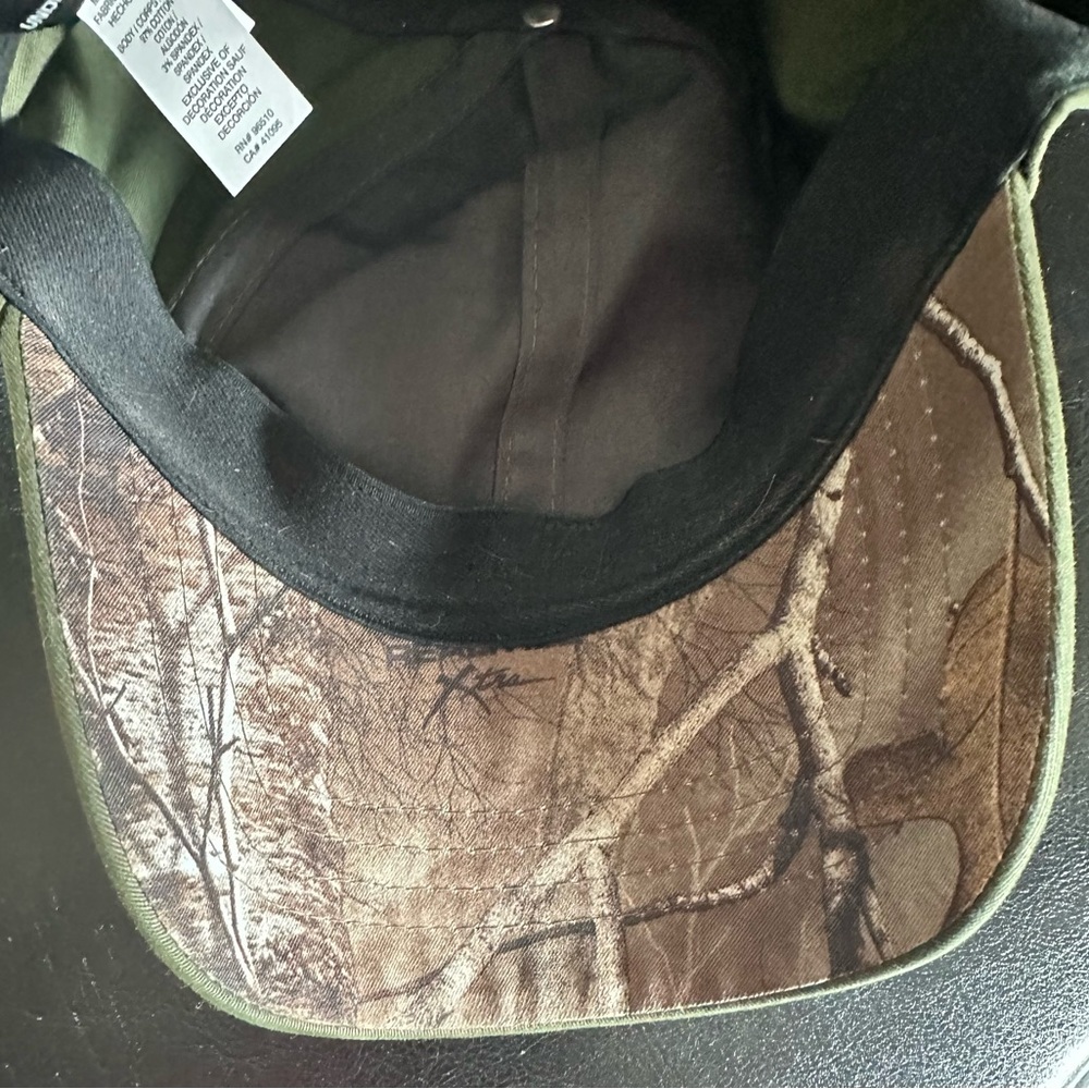 SOLD. Under Armour ladies hat 🧢 - Picture 4 of 5